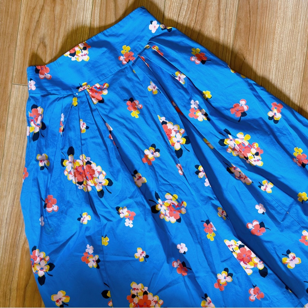 Blue botanical Emily and Fin skirt XS